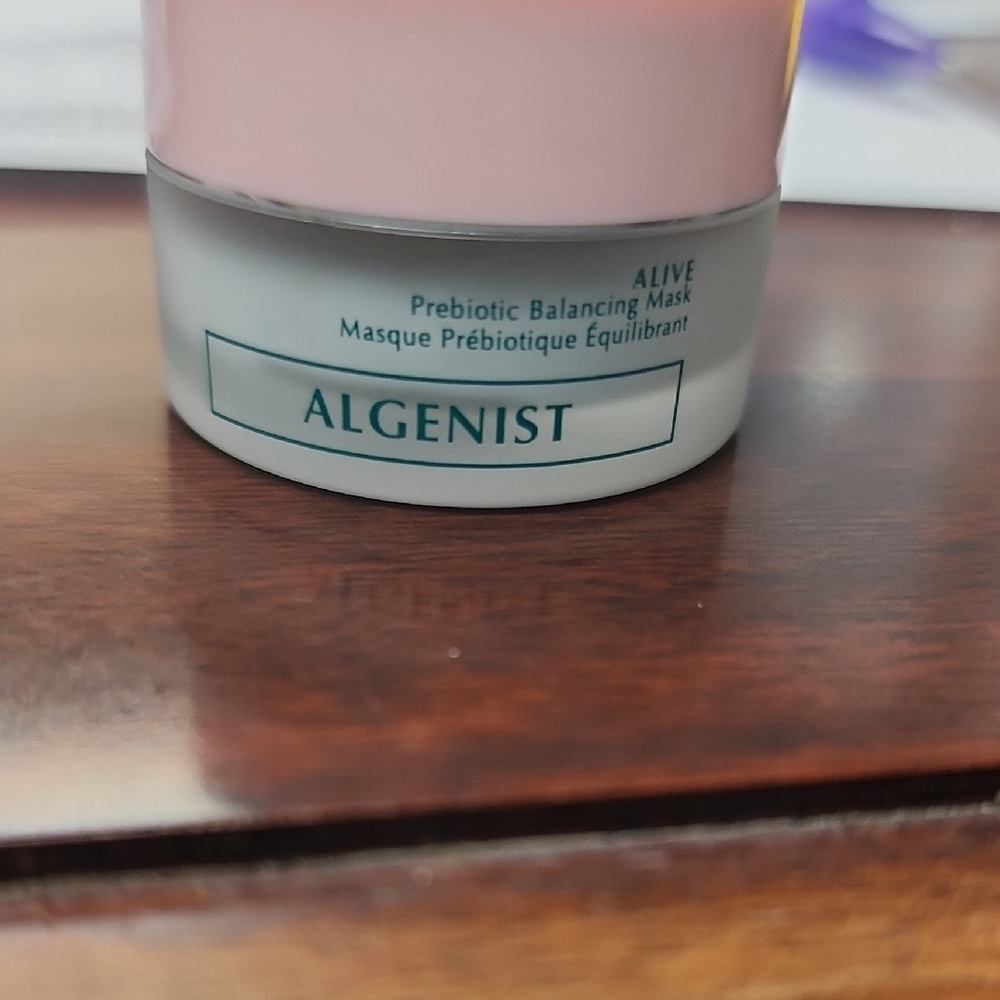 Algenist Prebiotic Balancing Mask - Pink and White